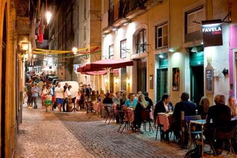 Flh Bairro Alto Central Apartment ลิสบอน ภายนอก รูปภาพ