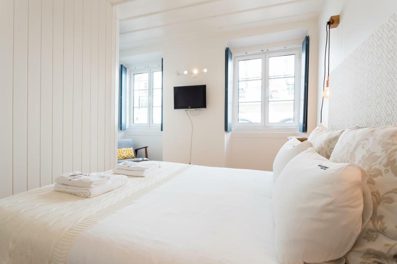 Flh Bairro Alto Central Apartment ลิสบอน ภายนอก รูปภาพ